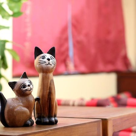 Thai Cat Hostel Бангкок Екстер'єр фото