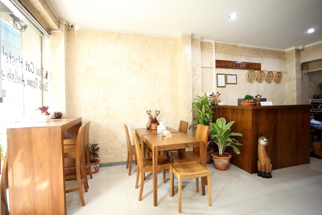 Thai Cat Hostel Бангкок Екстер'єр фото