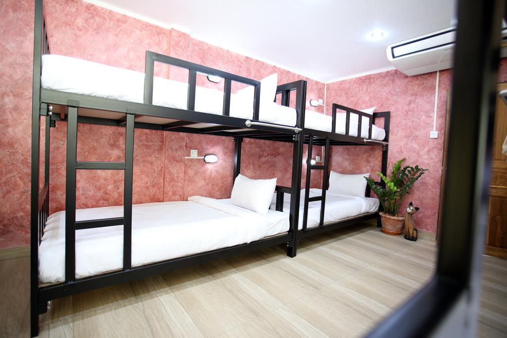 Thai Cat Hostel Бангкок Номер фото
