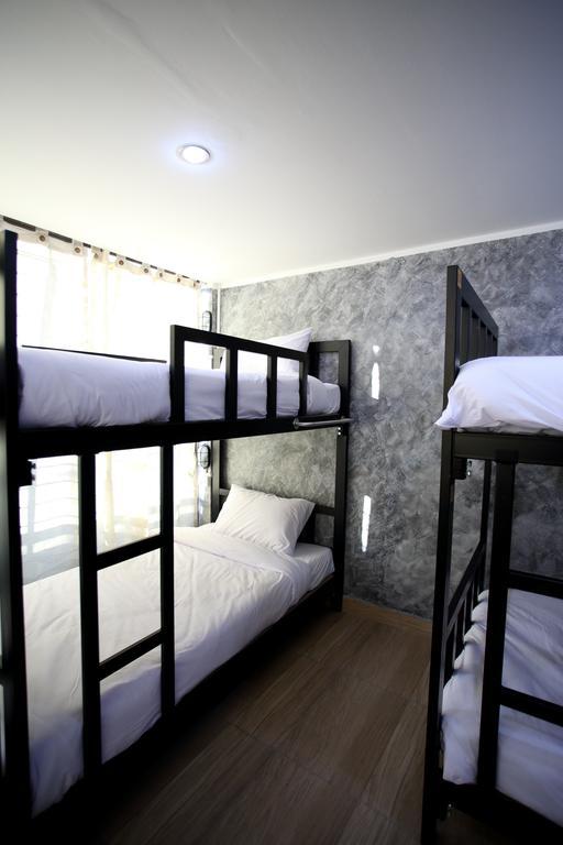 Thai Cat Hostel Бангкок Номер фото