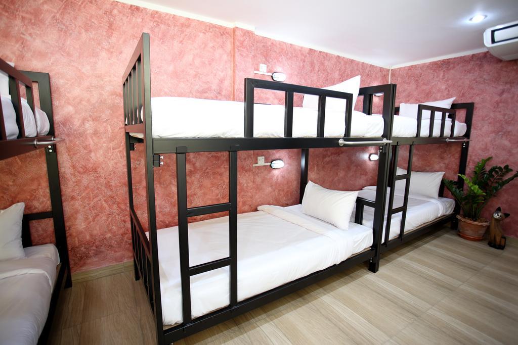 Thai Cat Hostel Бангкок Номер фото