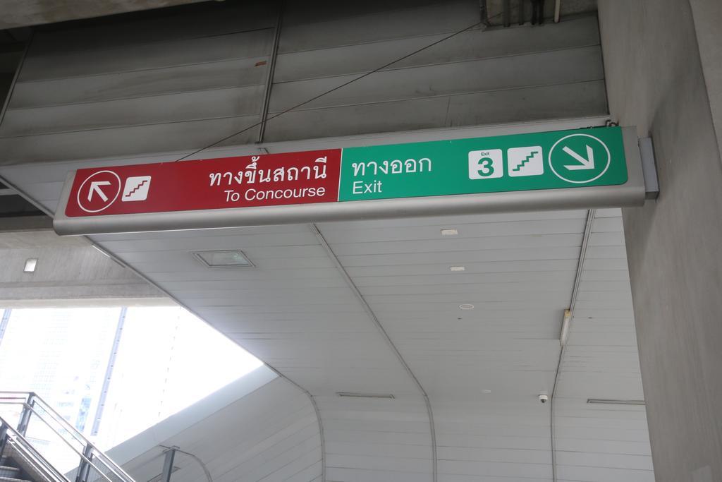Thai Cat Hostel Бангкок Екстер'єр фото