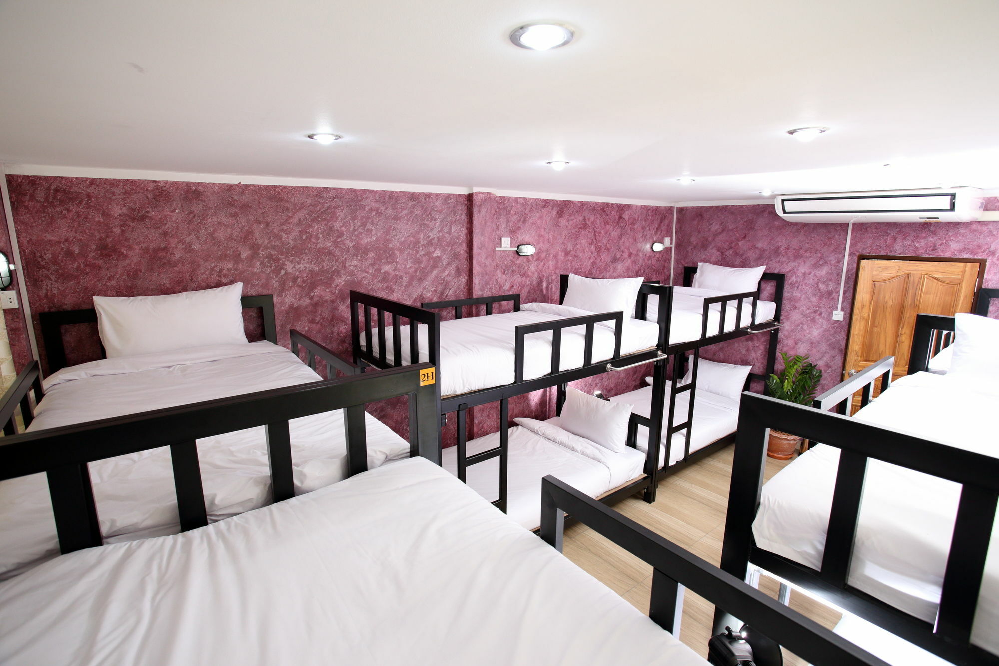Thai Cat Hostel Бангкок Екстер'єр фото
